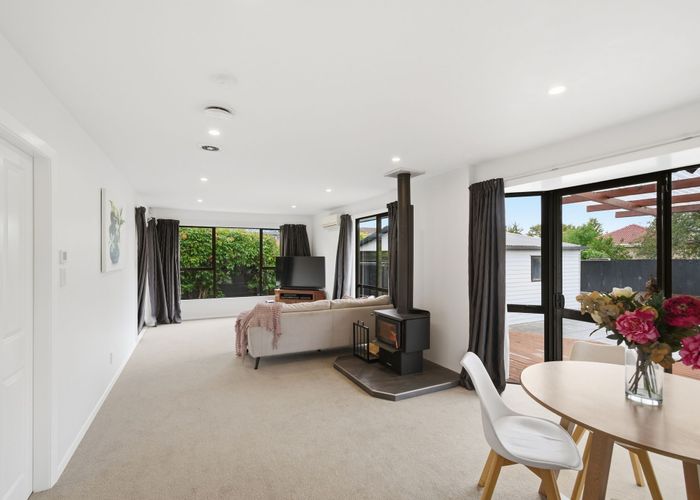  at 28 Oakley Crescent, Hornby, Christchurch City, Canterbury