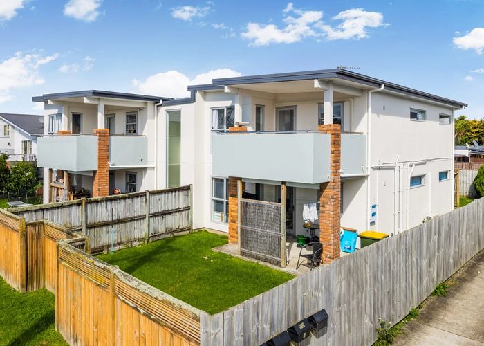  at 3/33 Kenderdine Road, Papatoetoe, Manukau City, Auckland