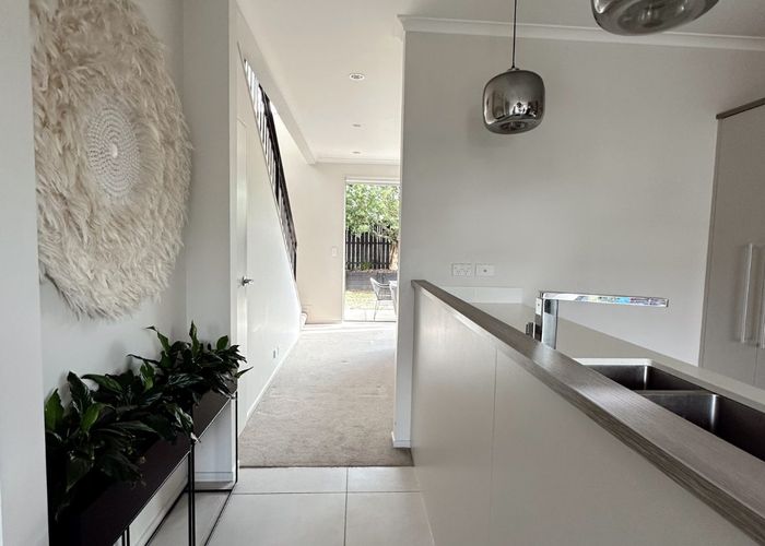  at 17 Costa Viva Cres, Papakura, Papakura, Auckland