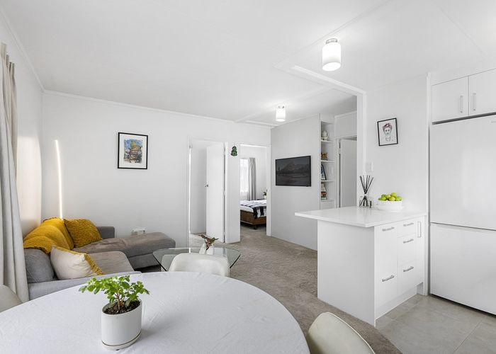  at 6/7 Begbie Place, Sandringham, Auckland