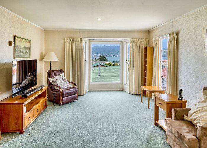  at 17 Annan Grove, Papakowhai, Porirua, Wellington