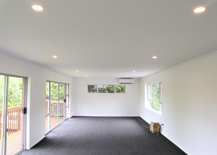  at 856 Coatesville-Riverhead Highway, Albany