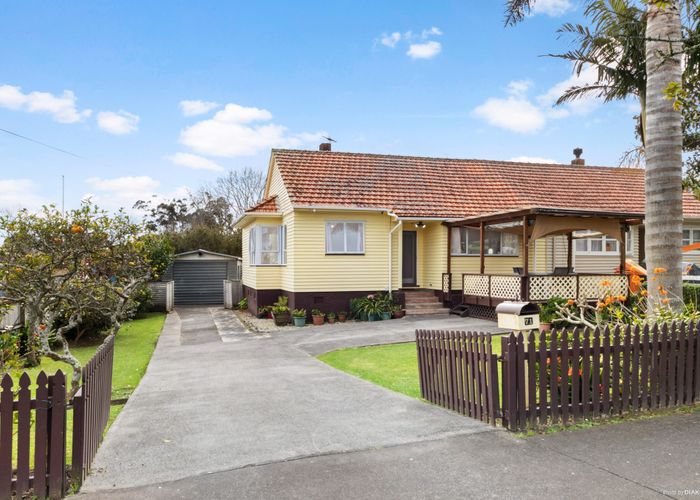  at 71 Premier Avenue, Point Chevalier, Auckland