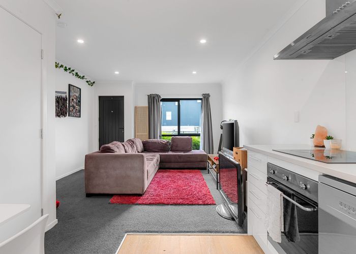  at 2/1 Vialou Street, Hamilton City Central, Hamilton, Waikato