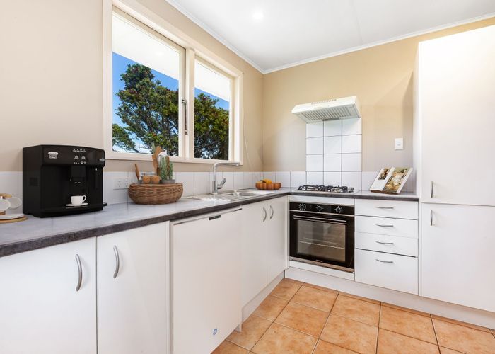  at 15 Kalingo Street, Waitangirua, Porirua, Wellington