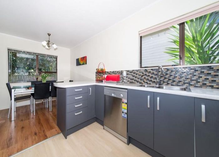  at 4/278 Birkdale Road, Birkdale, North Shore City, Auckland