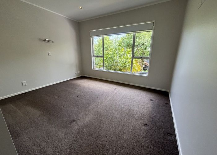  at 2/9 Havelle Ave, Titirangi, Waitakere City, Auckland