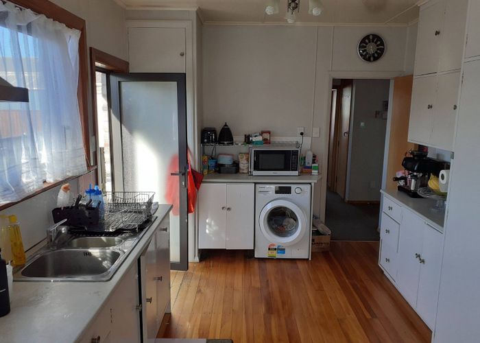  at 136 Apu Crescent, Lyall Bay, Wellington