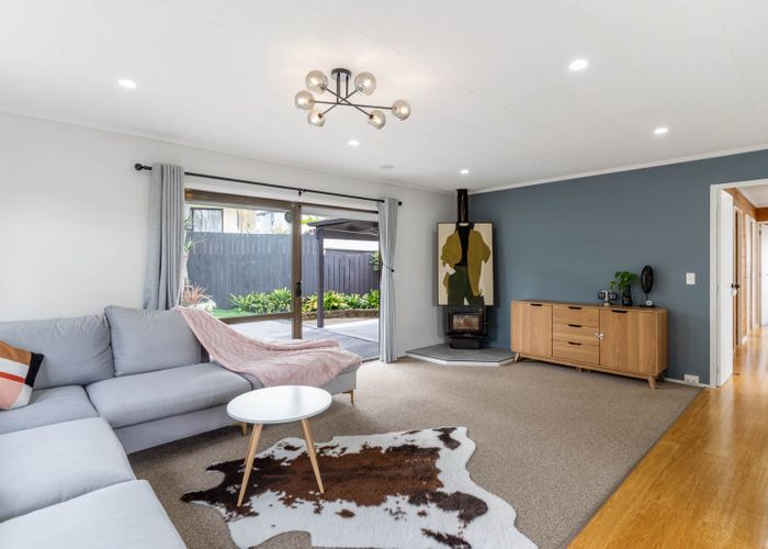  at 4 James Walter Place, Mount Wellington, Auckland