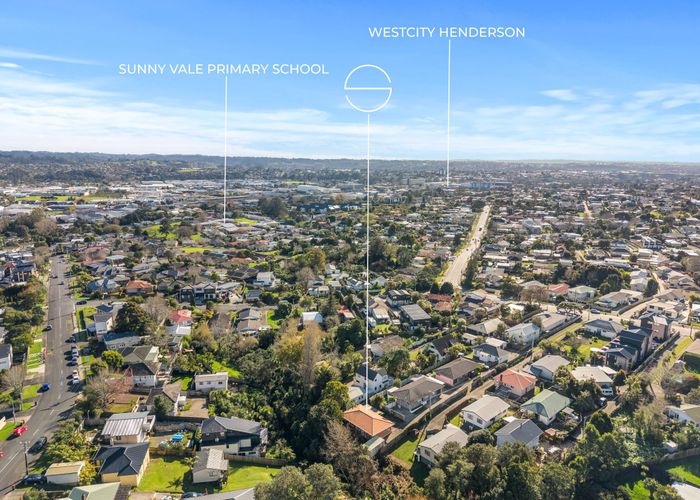  at 131C View Road, Sunnyvale, Waitakere City, Auckland