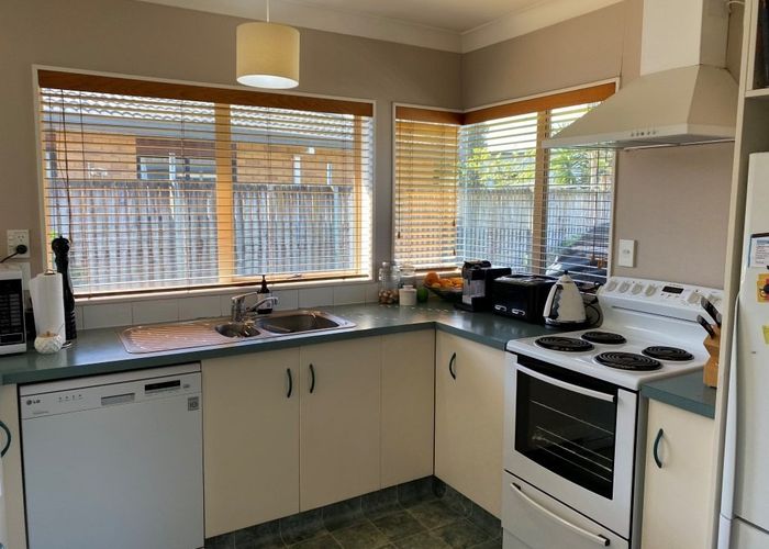 at 46 Pacific View Road, Papamoa Beach, Tauranga, Bay Of Plenty