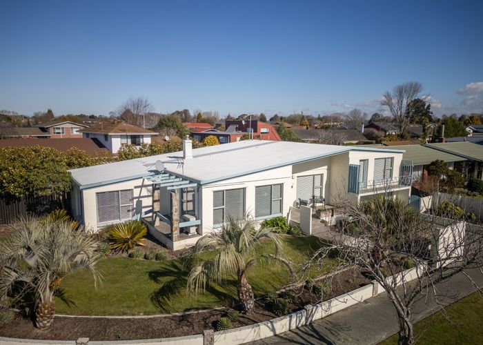  at 7 Rosedale Place, Avonhead, Christchurch City, Canterbury