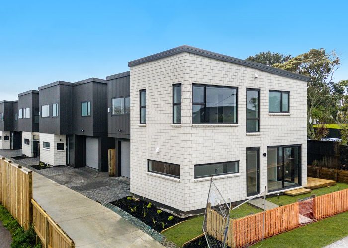  at 147 Golf Road, Titirangi, Waitakere City, Auckland