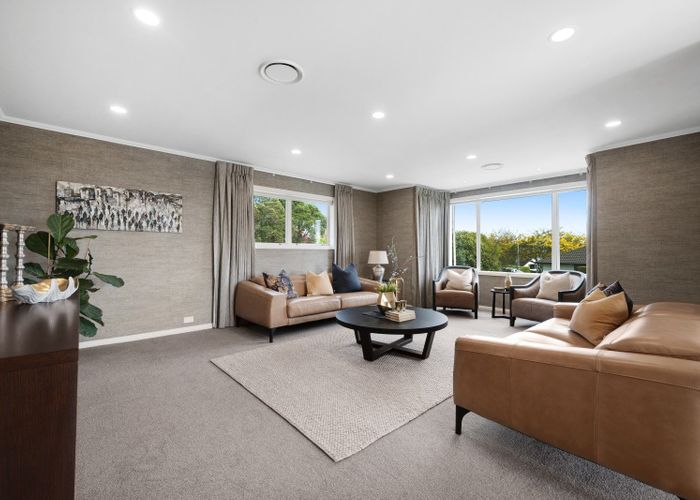  at 1/25 Seymour Road, Mellons Bay, Auckland