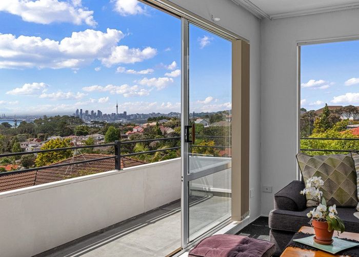  at 28 Murano Place, Chatswood, North Shore City, Auckland
