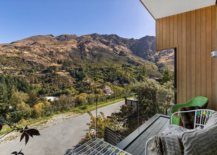  at 6 Redfern Terrace, Arthurs Point, Queenstown