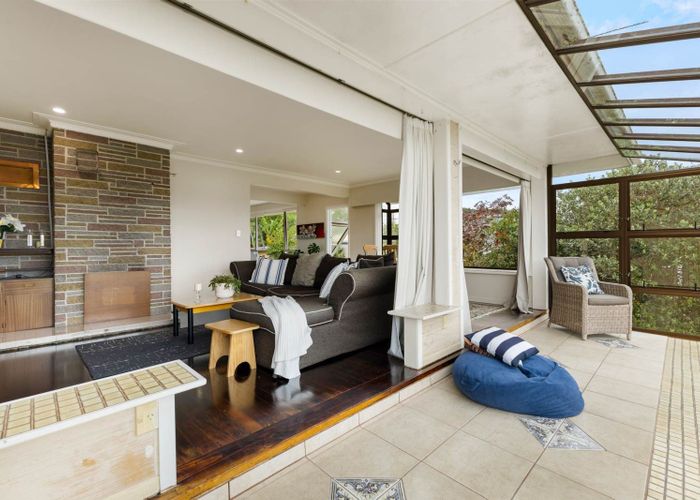  at 37 Boyd Avenue, Mangere Bridge, Manukau City, Auckland