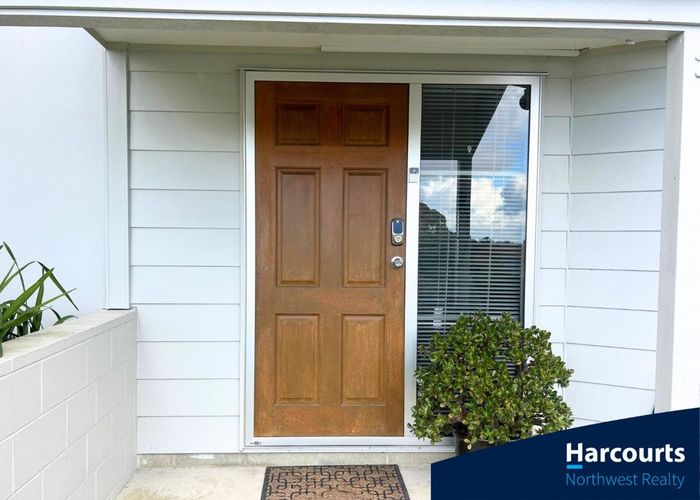  at 25 Peterhouse Place, West Harbour, Waitakere City, Auckland