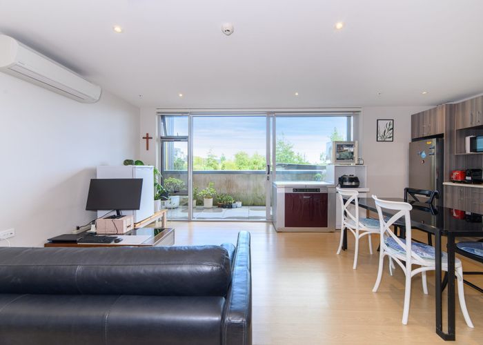  at 106/25 Don Mckinnon Drive, Albany, North Shore City, Auckland