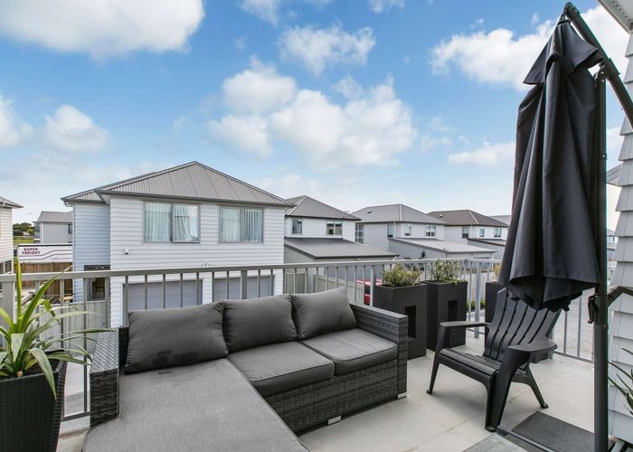  at 2/26 Hollowout Street, Takanini, Papakura, Auckland