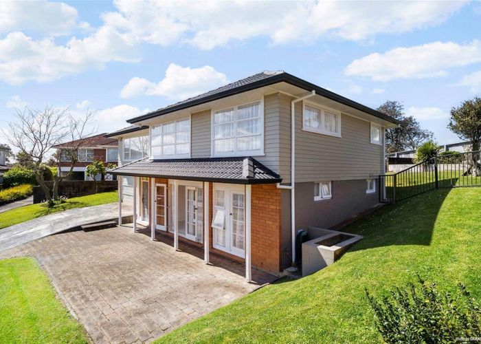  at 15 Hibiscus Place, Hillsborough, Auckland City, Auckland