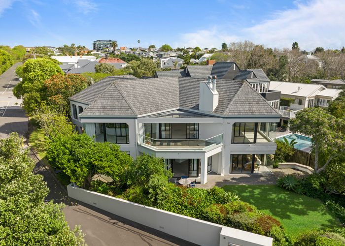  at 83 Sarsfield Street, Herne Bay, Auckland