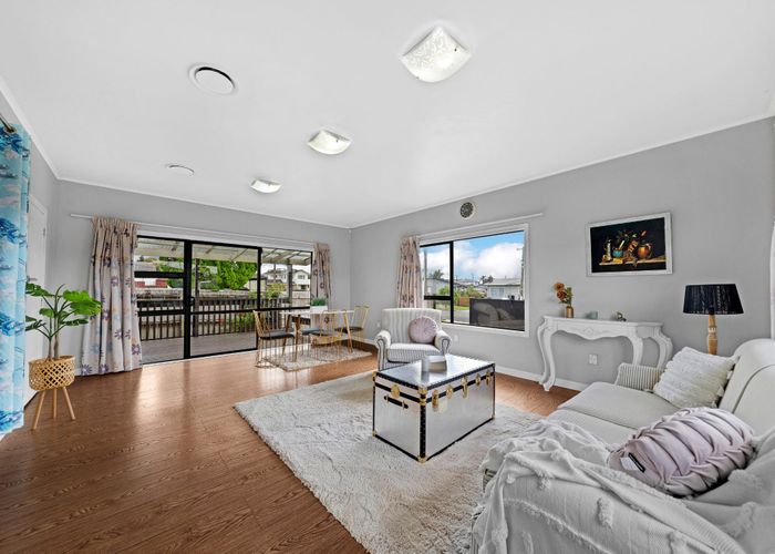  at 5 Atkinson Avenue, Papatoetoe, Manukau City, Auckland