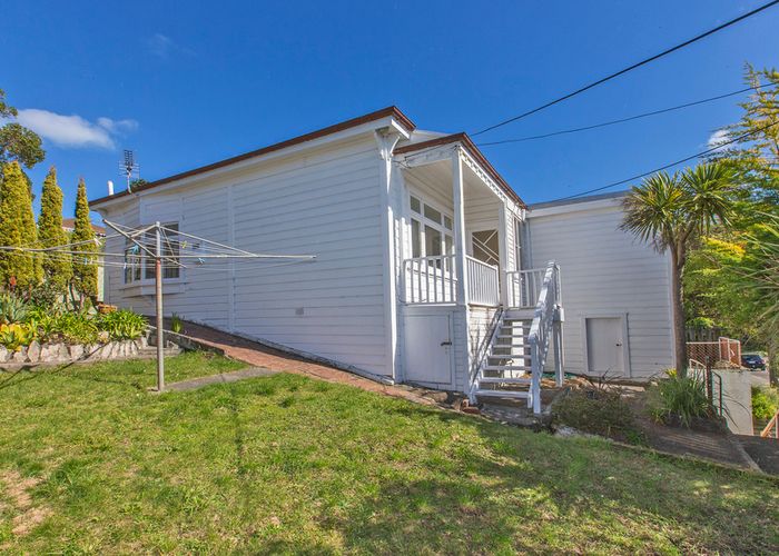  at 5 Danube Street, Island Bay, Wellington