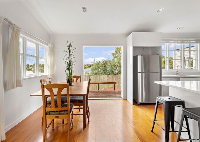  at 73 Stanley Road, Glenfield, Auckland