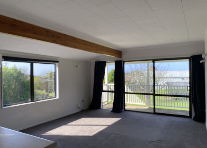  at 23 Flanshaw Road, Te Atatu South, Auckland