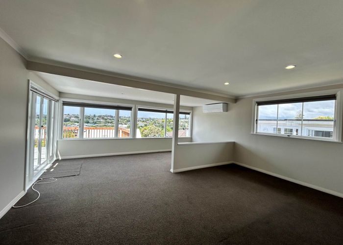  at 41 Woodlands Crescent, Browns Bay, North Shore City, Auckland