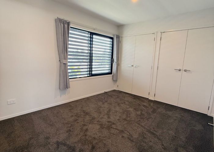  at 4/12 Hutchinson Ave, New Lynn, Waitakere City, Auckland