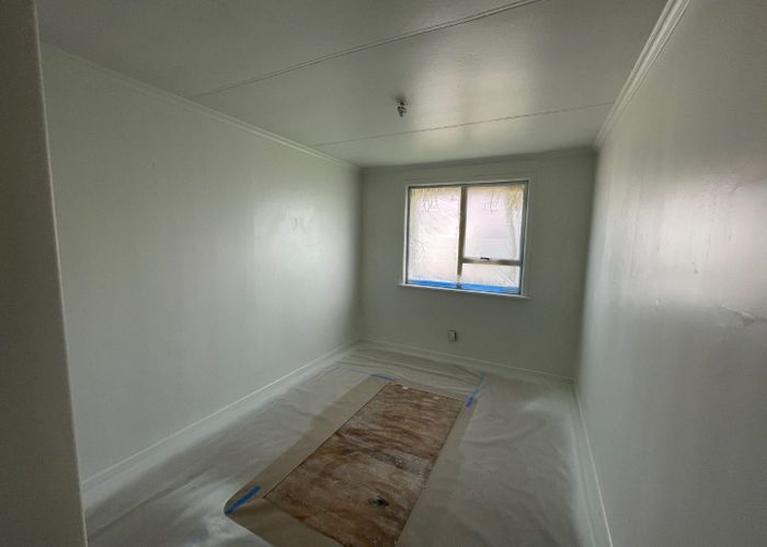  at 27 Acourt Street, Hawera