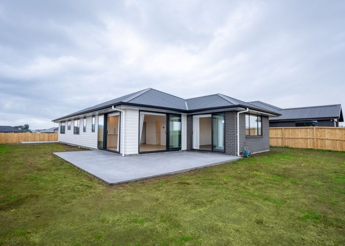 For sale 112 Kaurinui Crescent, One Tree Point, Whangarei, Northland