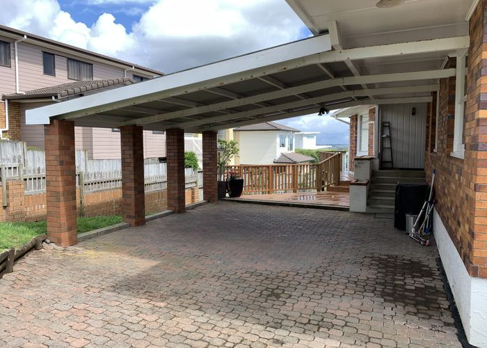  at 77 Bradbury Road, Botany Downs, Manukau City, Auckland