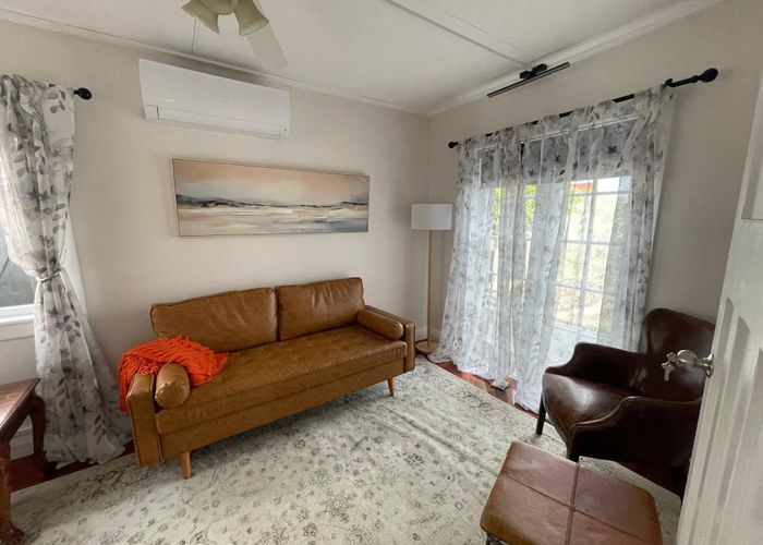  at 8 Killarney Street, Hamilton Lake, Hamilton, Waikato