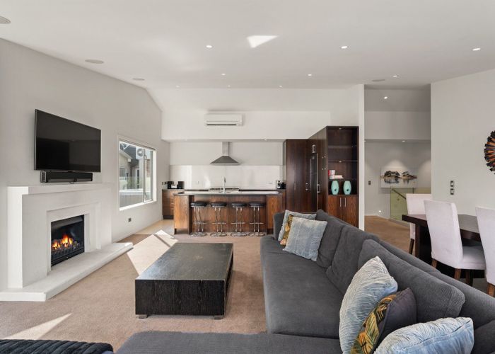  at 2/124 Lismore Street, Wanaka, Wanaka, Otago