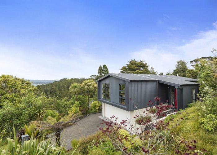  at 7 Kauri Road, Birkenhead, Auckland