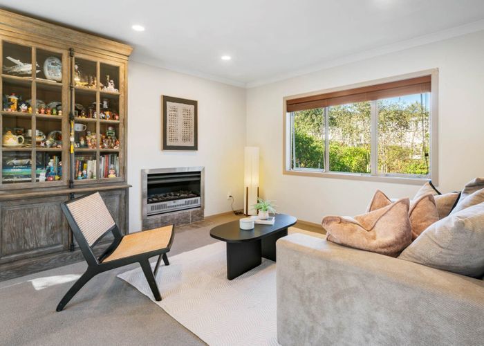  at 53  Fairview Avenue, Fairview Heights, North Shore City, Auckland