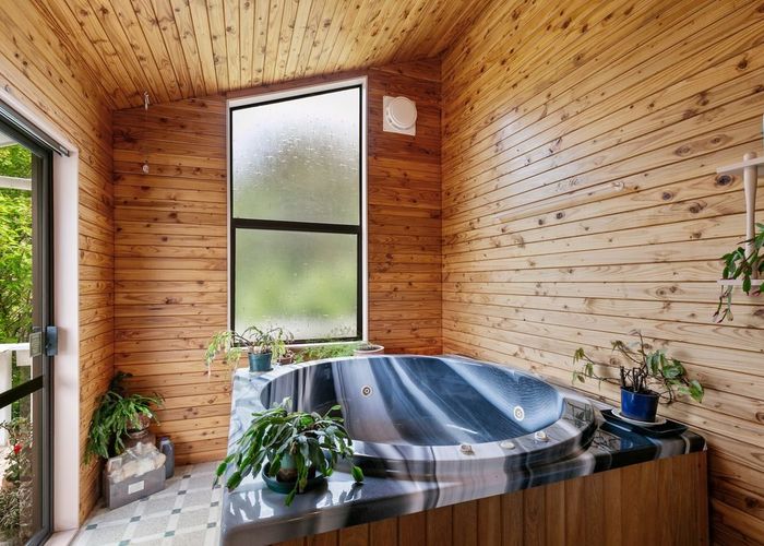  at 22 Kaponga Street, Wainuiomata, Lower Hutt