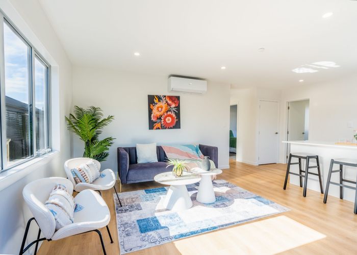  at 1/75 & 2/75 Barton Street, Woolston, Christchurch City, Canterbury