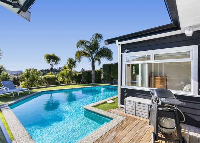  at 49 Beachwood Drive, Hatfields Beach, Orewa