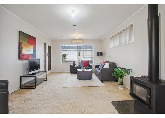  at 1/78 Bentley Avenue, Glenfield, North Shore City, Auckland