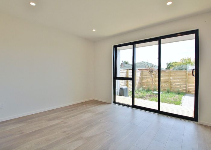  at 12/115 Swanson Road, Henderson, Waitakere City, Auckland