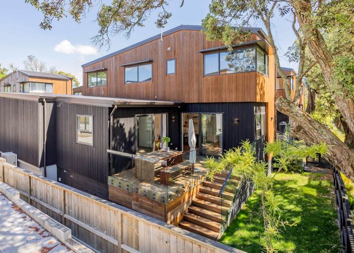  at 1/24 Garland Road, Greenlane, Auckland