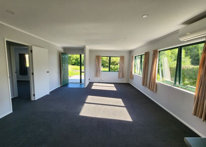  at 8B Locke Avenue, Mount Roskill, Auckland City, Auckland