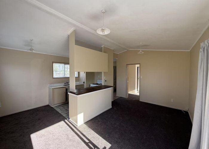  at 2/39D Tomo street, New Lynn, Waitakere City, Auckland