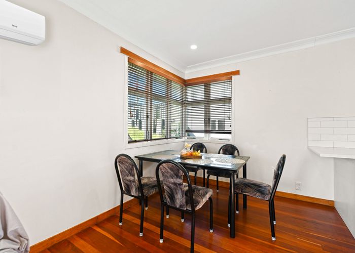 at 23 Mitcham Avenue, Forest Lake, Hamilton