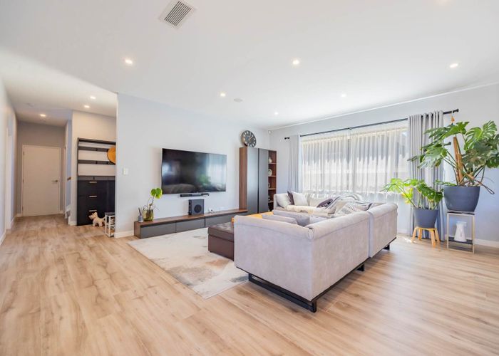  at 144 Astley Avenue, New Lynn, Auckland