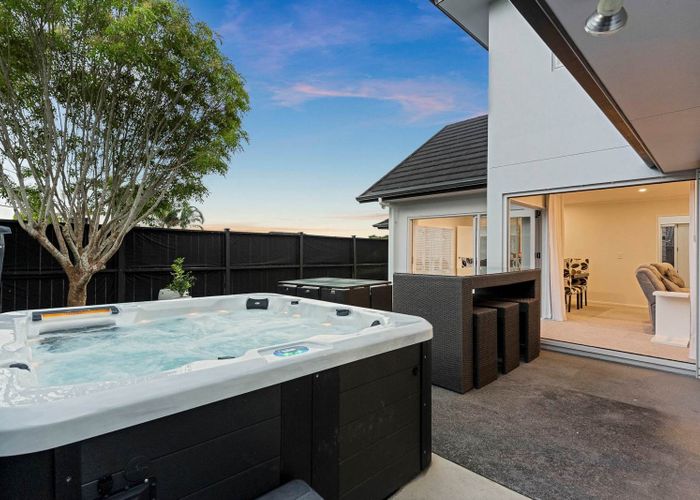  at 4 Rivoli Place, Karaka, Franklin, Auckland